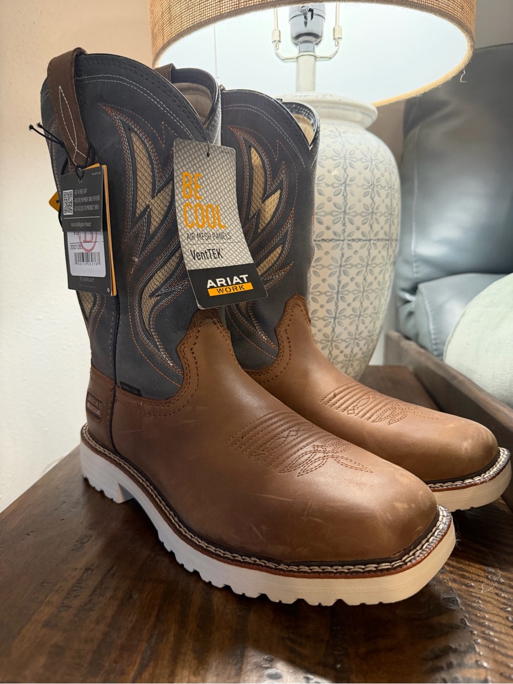 Brand New, no box, Ariat Alamo Brown/Stone Grey Steel Toe Work Boot Size 9D